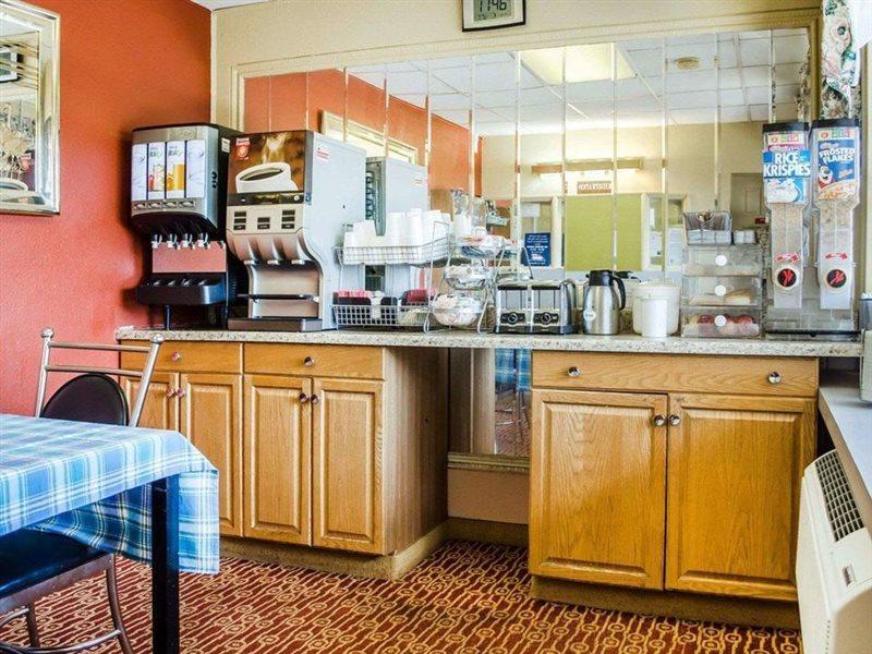 Rodeway Inn Harrisburg Dış mekan fotoğraf