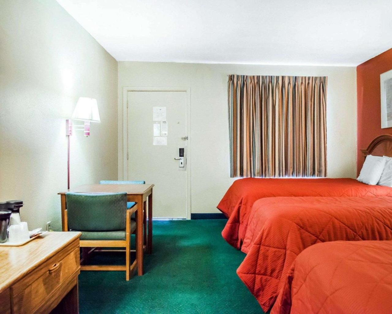 Rodeway Inn Harrisburg Dış mekan fotoğraf