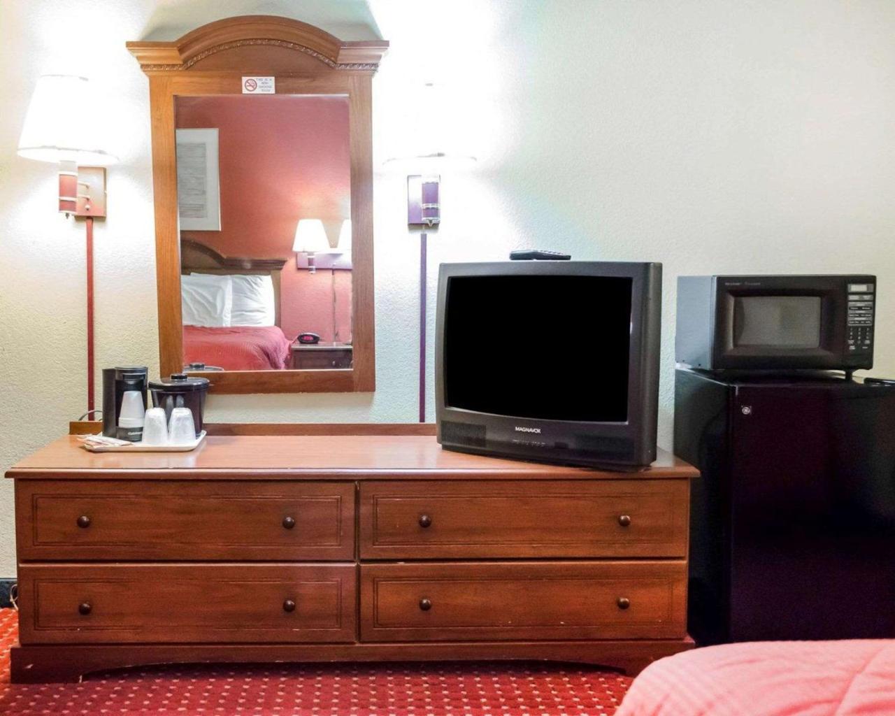 Rodeway Inn Harrisburg Dış mekan fotoğraf