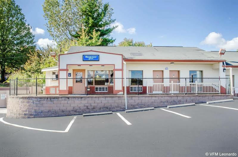 Rodeway Inn Harrisburg Dış mekan fotoğraf